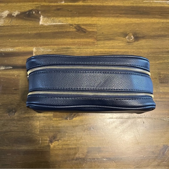 Dolce & Gabbana Cosmetics Blue Bag - Picture 3 of 11